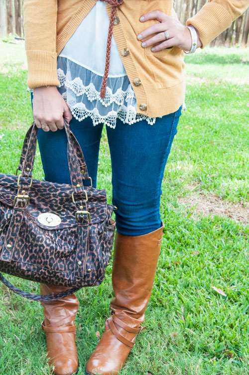 Love the mustard, lace, and leopard