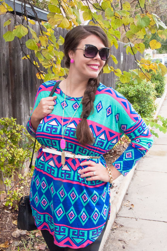 Bright aztec tunc with Kendra Scott necklace
